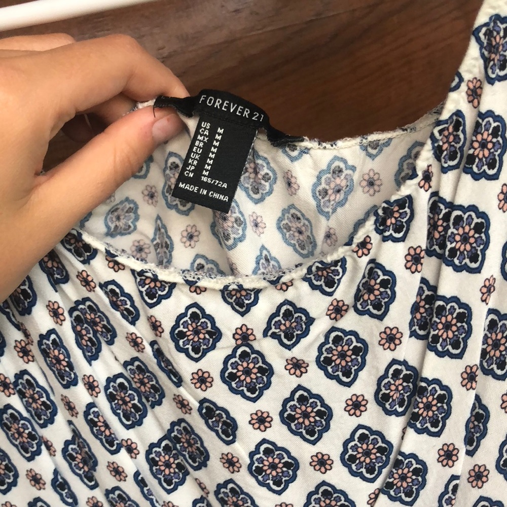 Patterned Romper - Picture 4 of 4